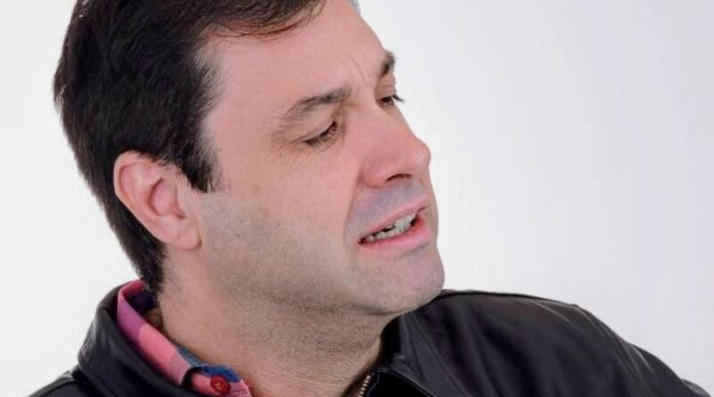 Q.E.P.D. + Damián Roqués +