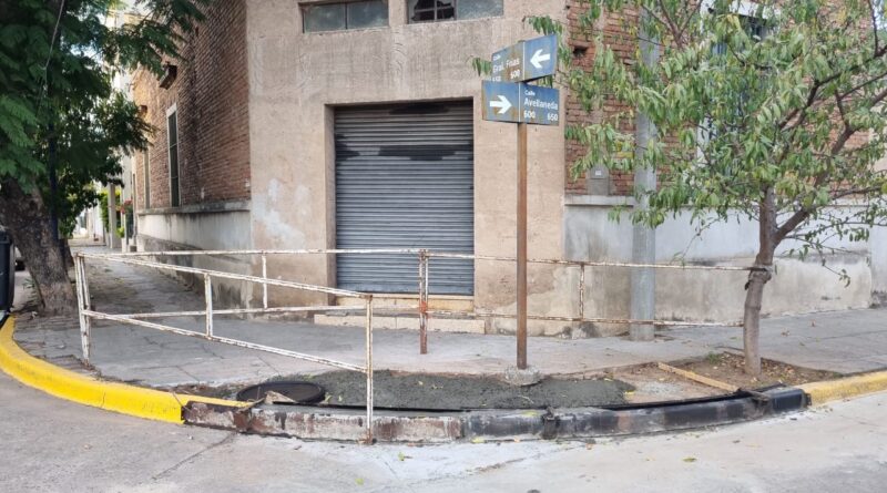 En Rojas: Reparación y mantenimiento de la red cloacal