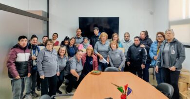 El Grupo de Mujeres de AFA Rojas, entregó repelentes a instituciones de la comunidad